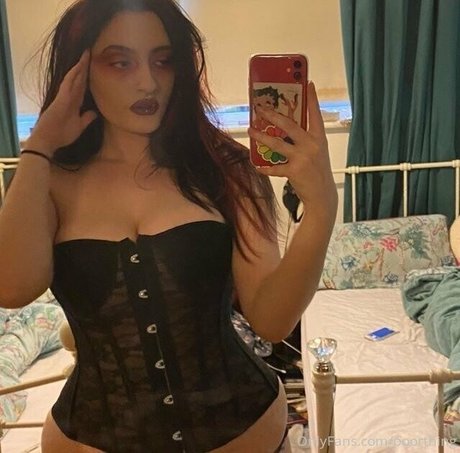 poorthing onlyfans leaked