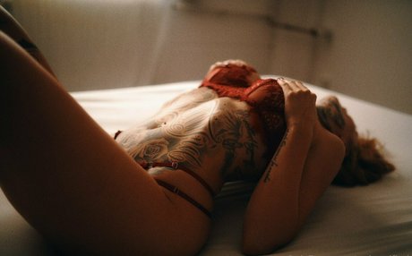 red natified onlyfans pics