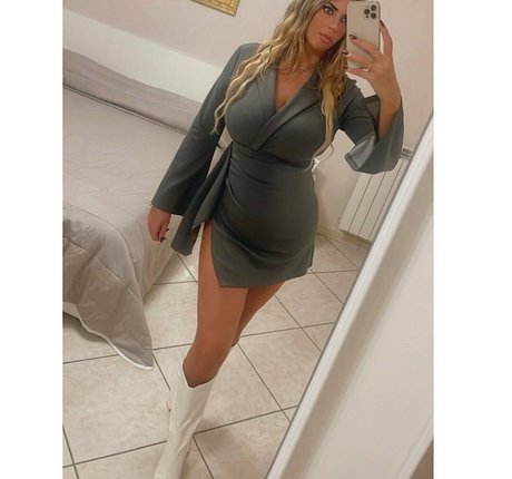 Anna Riano onlyfans desnuda