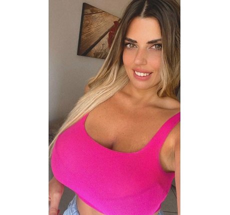 Anna Riano onlyfans leaks