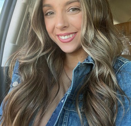 Ashlynn Thurber onlyfans.