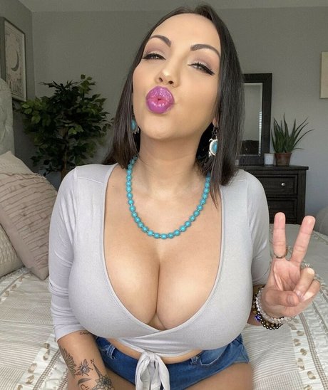 Crueltyfreecurves only fans sex