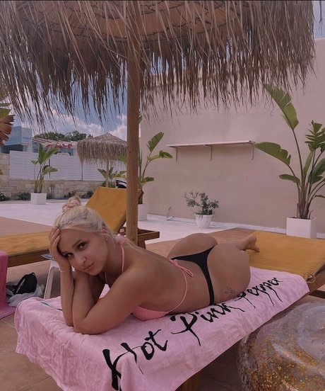 Emmi Lampinen onlyfans page