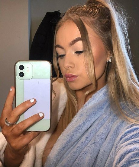 Lucy M nudes only fans