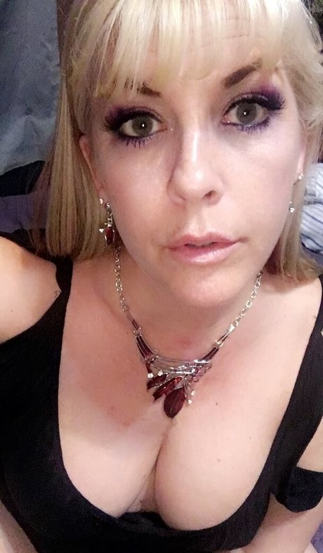 joclynstone Profile image