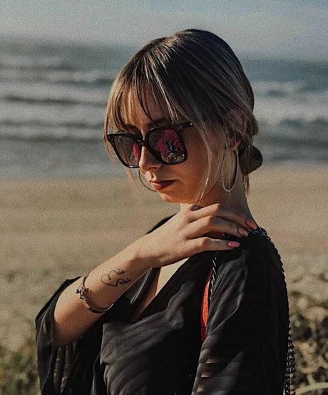 Mariana De Sousa  frame