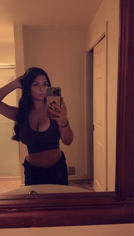 Ava Schillaci naked onlyfans leak