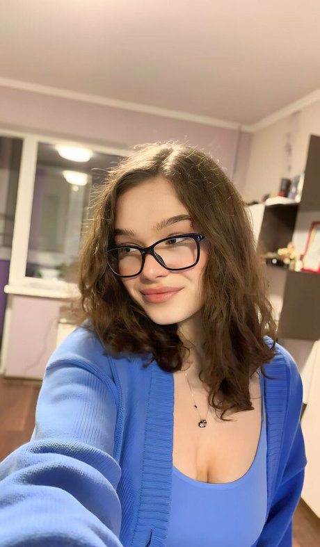 lolly derry18 onlyfans naked