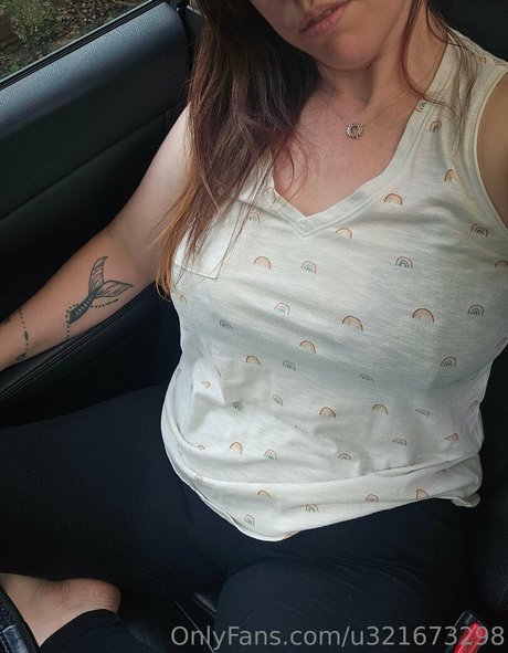 sirensfreepage onlyfans leajs