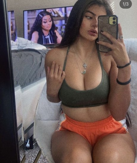 Emiliatorres55 free onlyfans