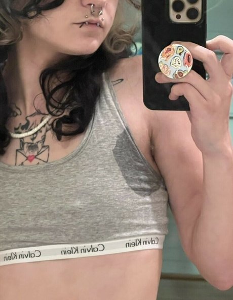 CanineCrucifix onlyfans nude tits