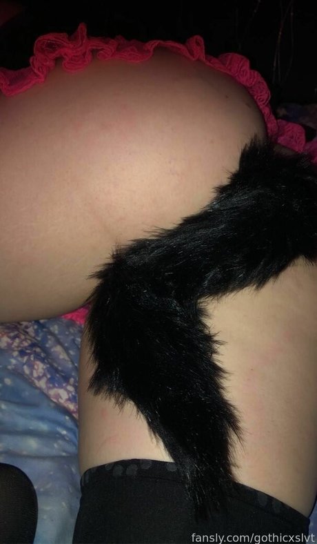 gothicxslvt onlyfans images