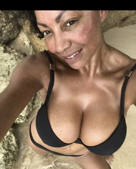 Charmaine Sinclair onlyfans images