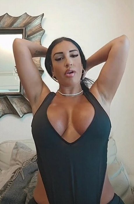 Mikaelabrbs free only fans