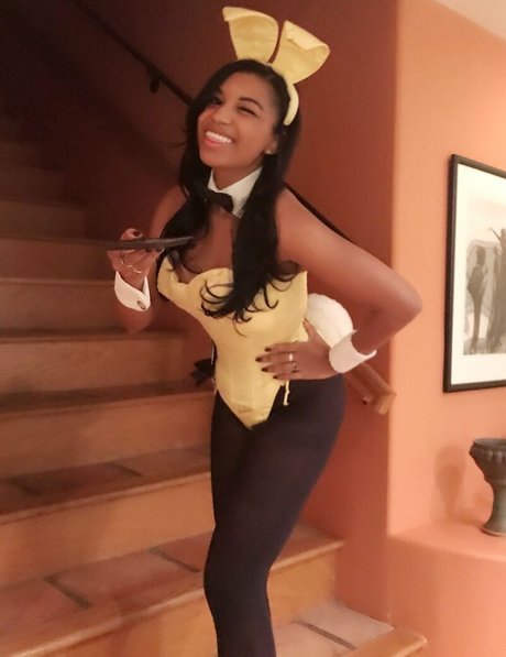 Mica Burton onlyfans nude porn