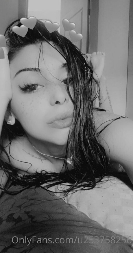 camilavalentinaxo onlyfans porn leaked