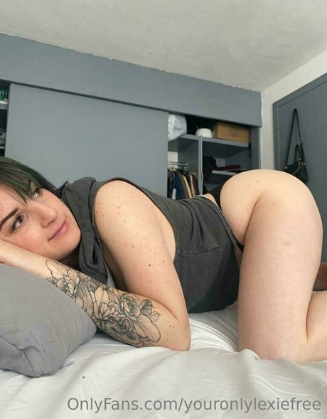 youronlylexie only fans nude