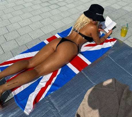 Lee Jaebeol  negative