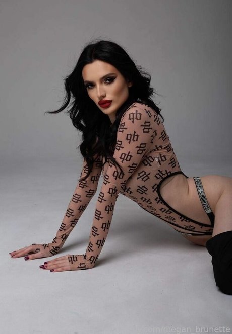 megan brunette onlyfans lean