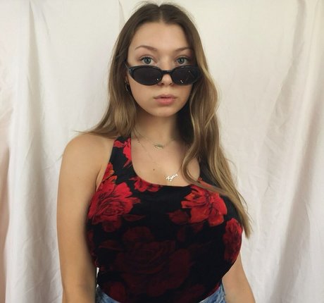 Sara Brooks onlyfans sex leaked