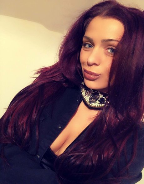 Iasmina Roxana only fans nude