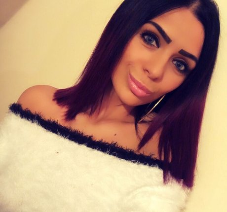 Iasmina Roxana onlyfans leaks free