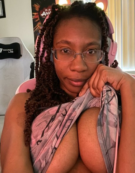 strawberry bubbles onlyfans sex leaked