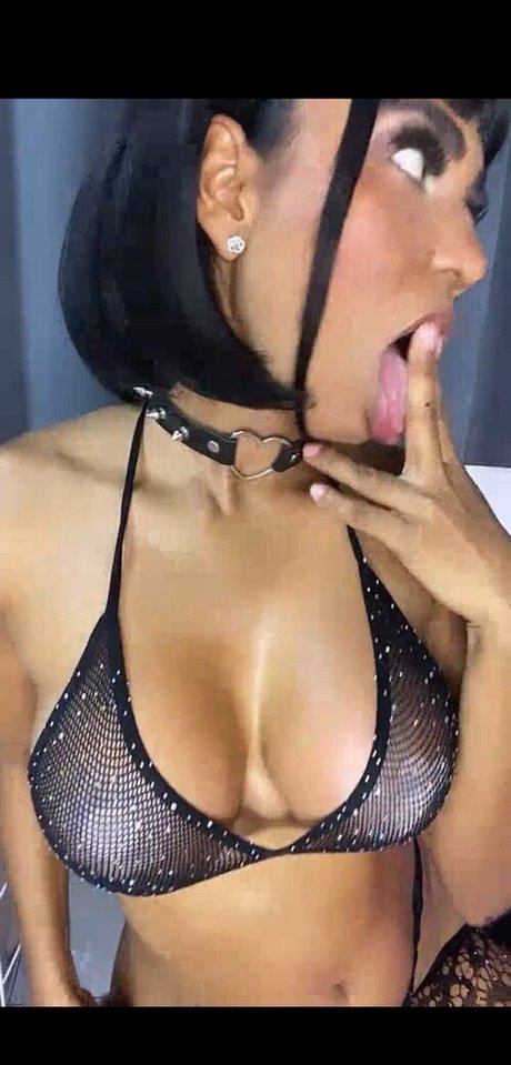 Sandy Mendoza onlyfans leak naked