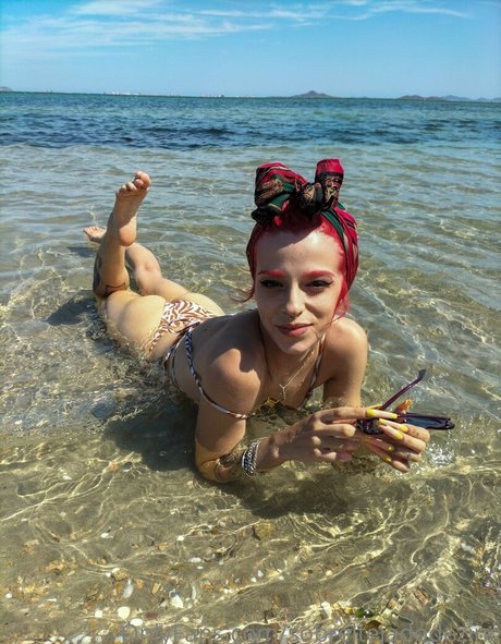 sallybrat onlyfans naked leak