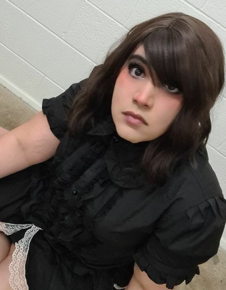 KittyFrills strip onlyfans