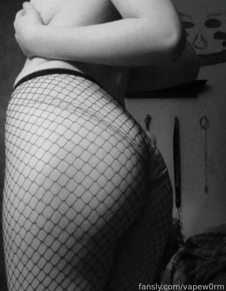 vapew0rm onlyfans hot