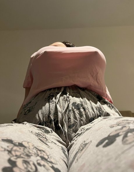 asmr feet onlyfans nude shot