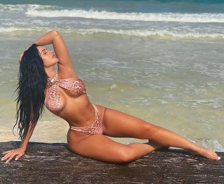 Stephanie Ball onlyfans leaks