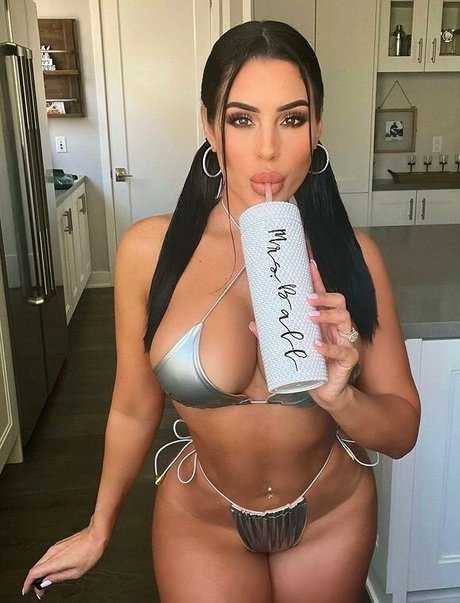 Stephanie Ball feet onlyfans