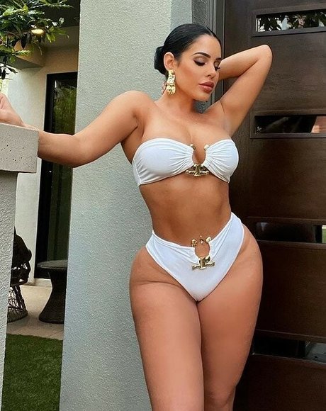 Stephanie Ball onlyfans nude leaked