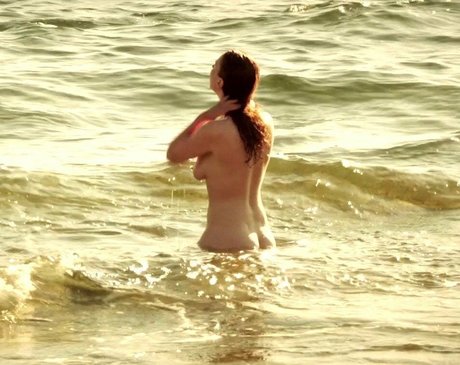 Lola Naymark onlyfans star