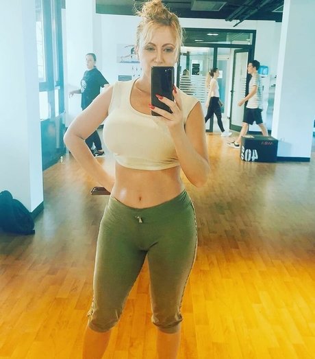 Berina Fati onlyfans leajs