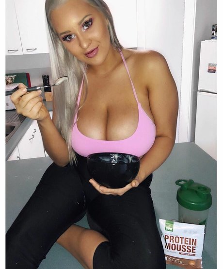 Aimee Young onlyfans nudes leak