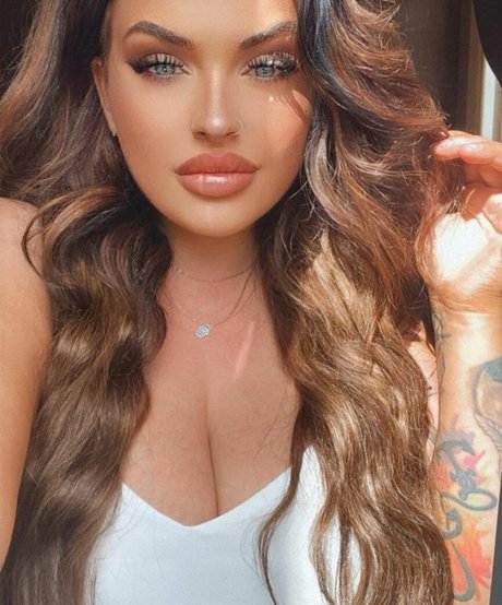 Aimee Nowell onlyfans leaks