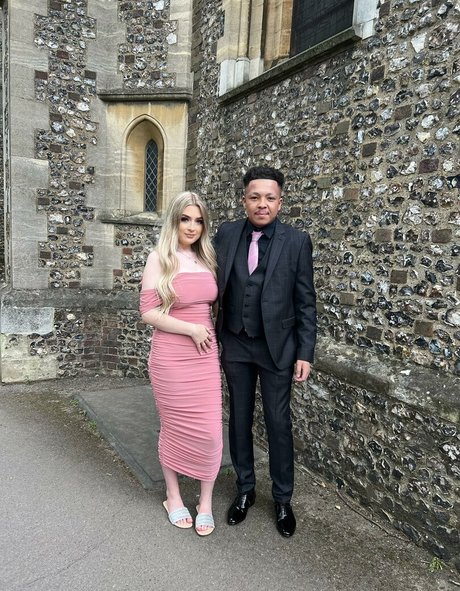 deep onlyfans xxx illustration