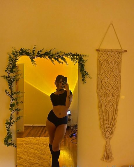 ssheistoriaa naked onlyfans