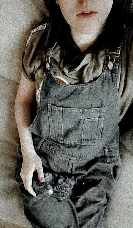 british teen onlyfans art naked pictures