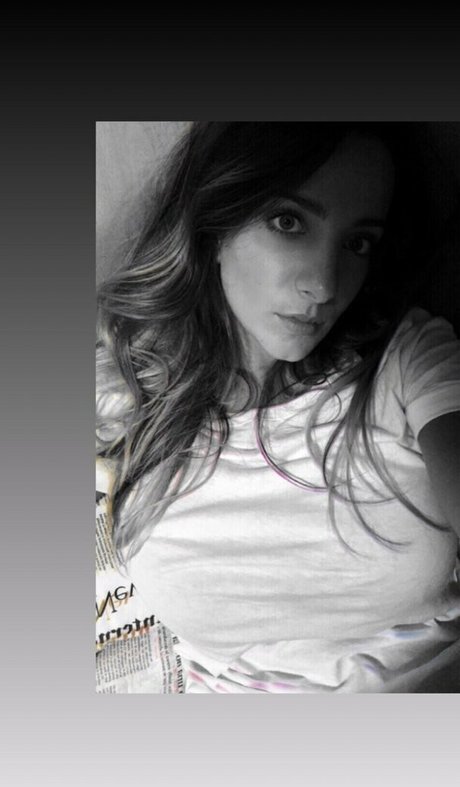 Cleo Bracchi only fans pics