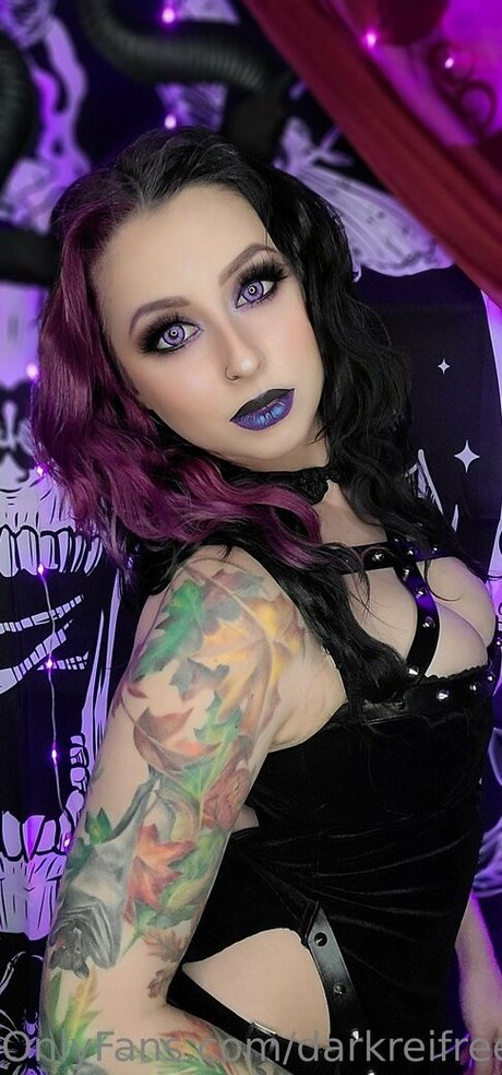 darkreifree  portrayal