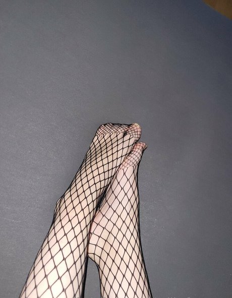 milkyfeetuwu onlyfans xxx