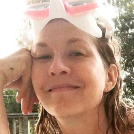 Jenna Elfman free only fans