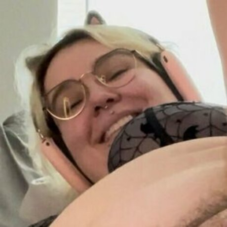 bugpussy666 onlyfans model images