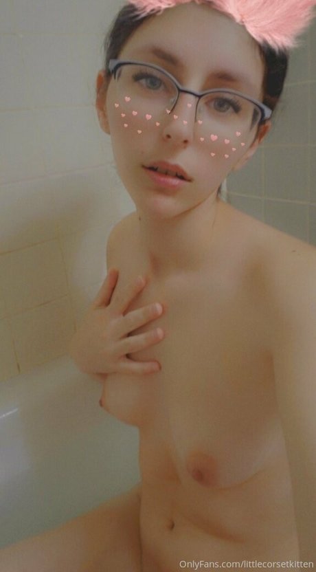 littleeevee66 onlyfans free