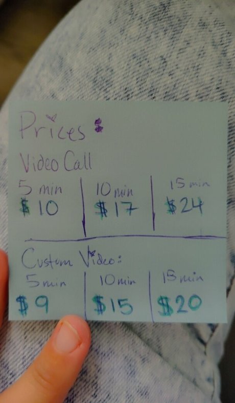 chubby milf onlyfans porno selfie