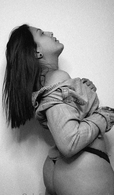 emma ah onlyfans leak nude